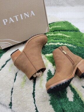 NIB Patina Side Zip Ankle Booties In Carribou